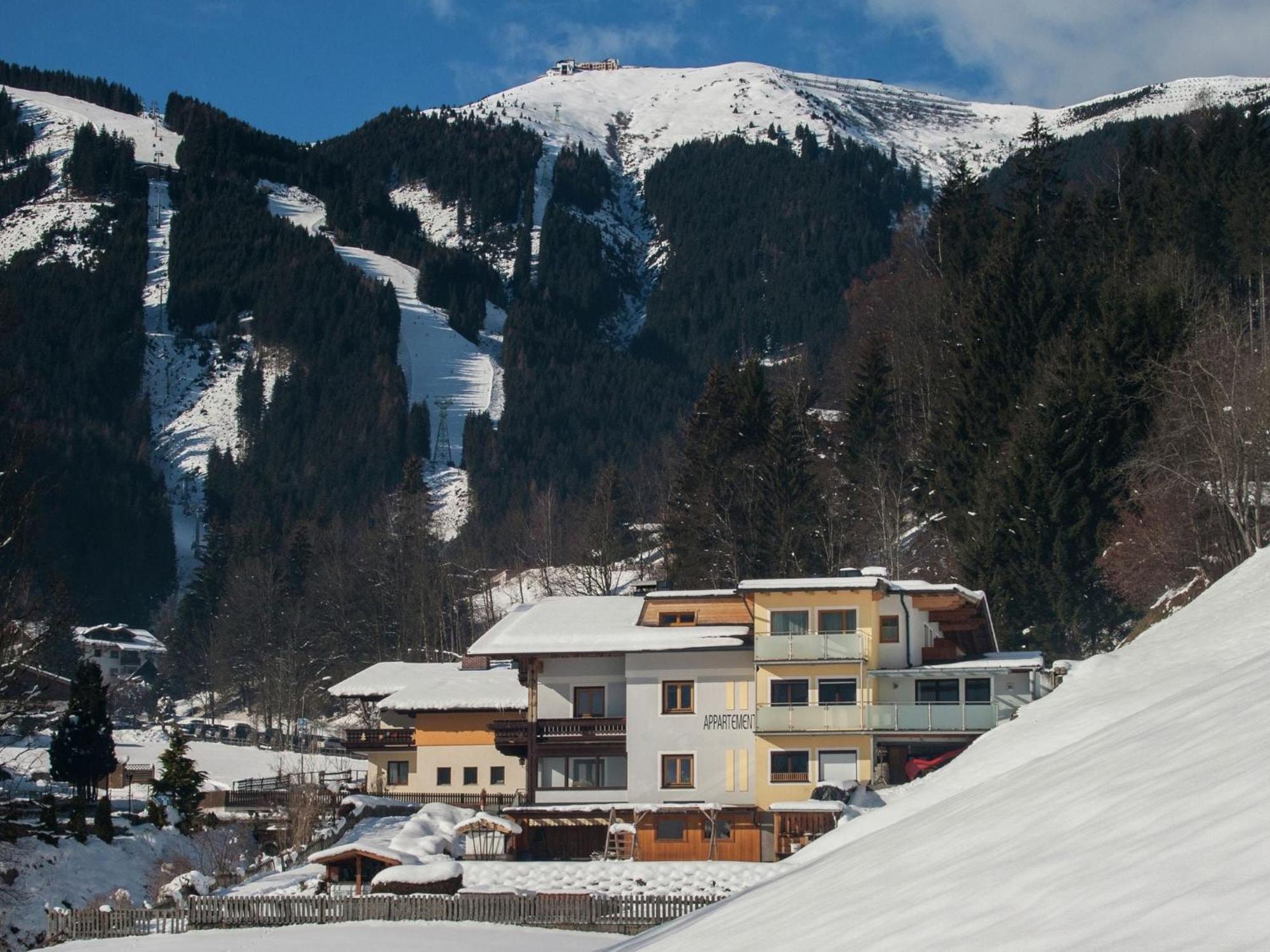 Beautiful Apartment In Zell Am See Near Ski Area Exteriör bild