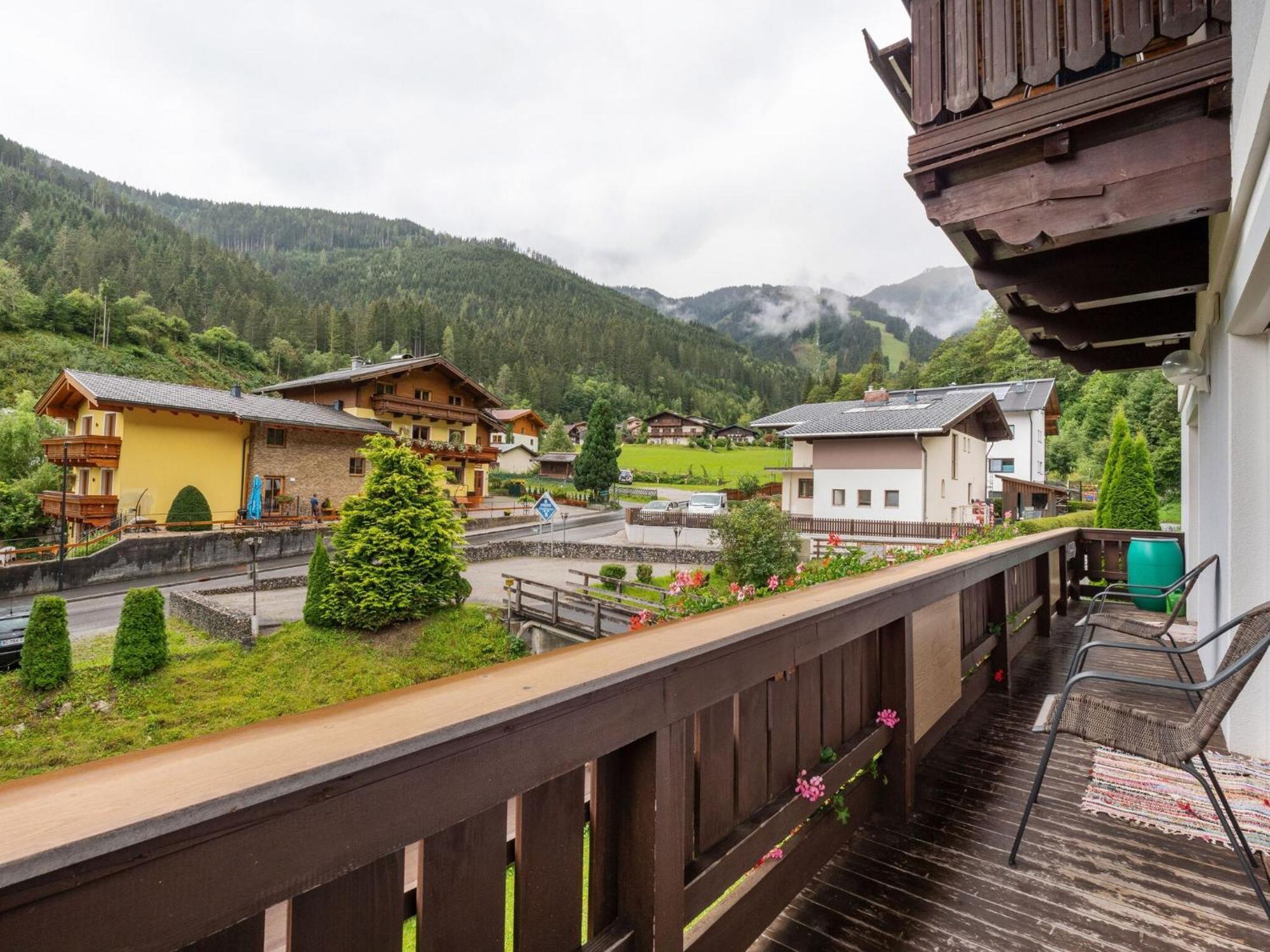 Beautiful Apartment In Zell Am See Near Ski Area Exteriör bild